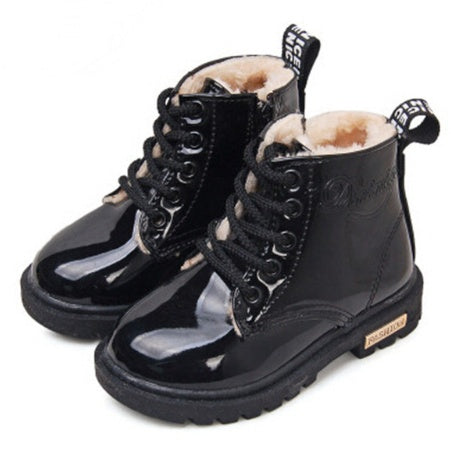 Chaussures d'hiver pour enfants en cuir PU imperméables Martin Boots Bottes de neige pour enfants. Confortable pour les petit pieds.