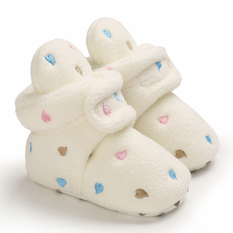 de mini pantoufle cozy pour vos tout petit si doux si belle