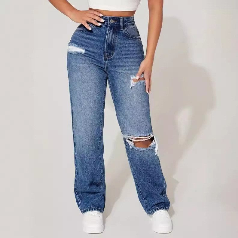 Très beau jean a patte droite qui donne de belle courbe . Taille haute très stylée
