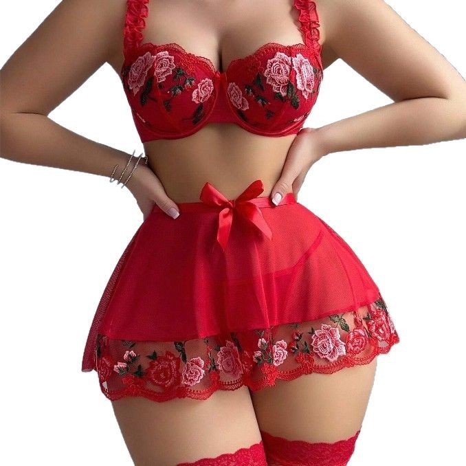 Ensemble trois pièces de sous-vêtements de séduction transparents brodés rouges
