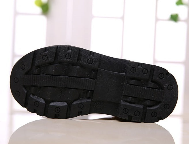 Chaussures d'hiver pour enfants en cuir PU imperméables Martin Boots Bottes de neige pour enfants. Confortable pour les petit pieds.