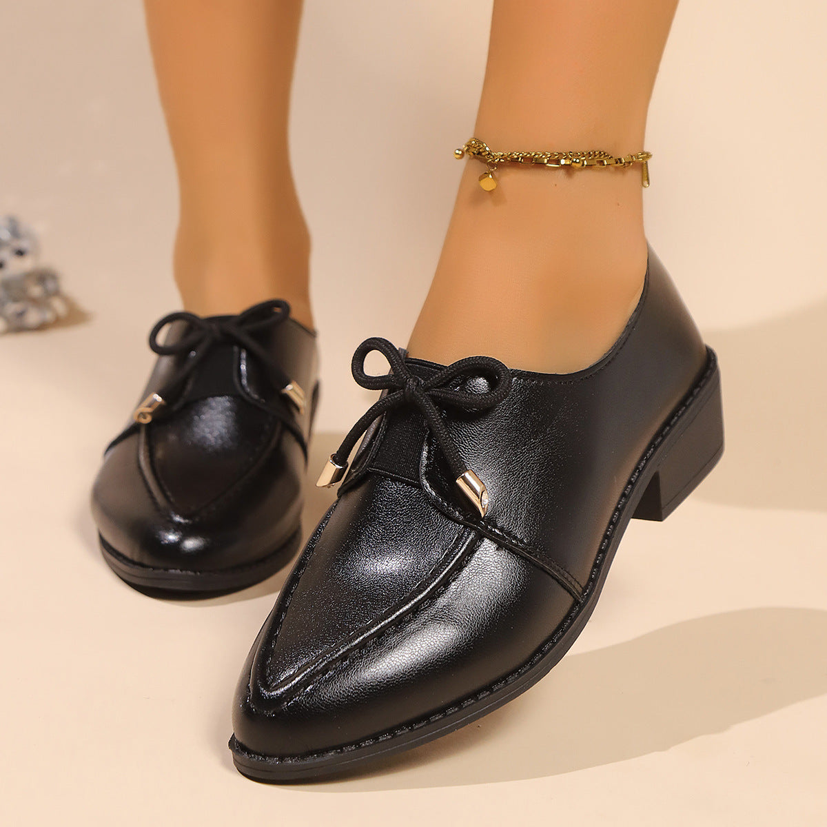 Chaussures simples en cuir de style britannique pour femmes avec nœud