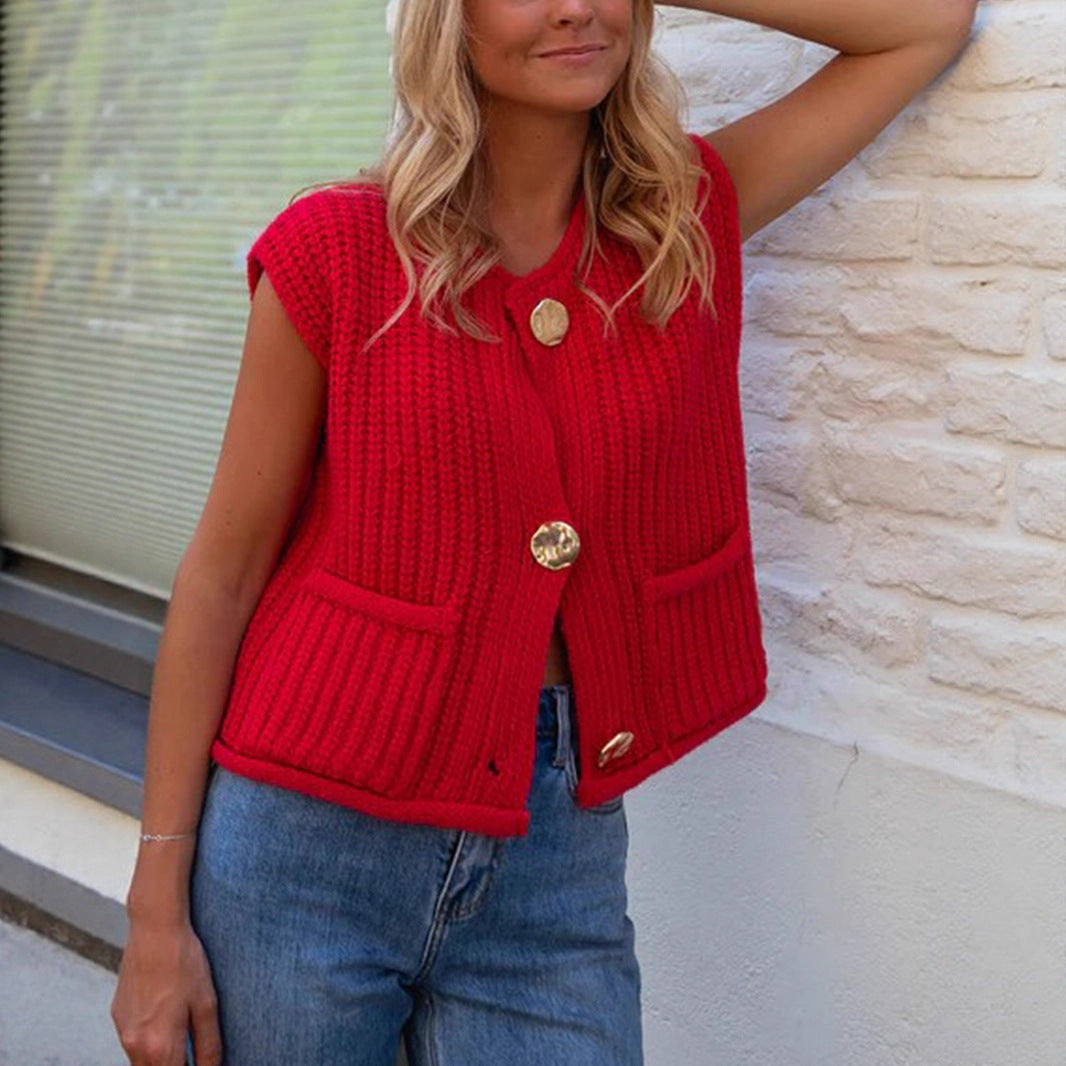 Beau cardigan rouge a bouton très stylée, mode tissu épais.