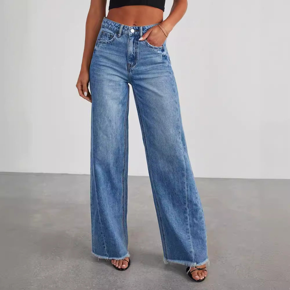 Jean ample à jambes larges pour femme avec coutures latérales et ourlet effiloché. Très beau jean pour vous mesdames