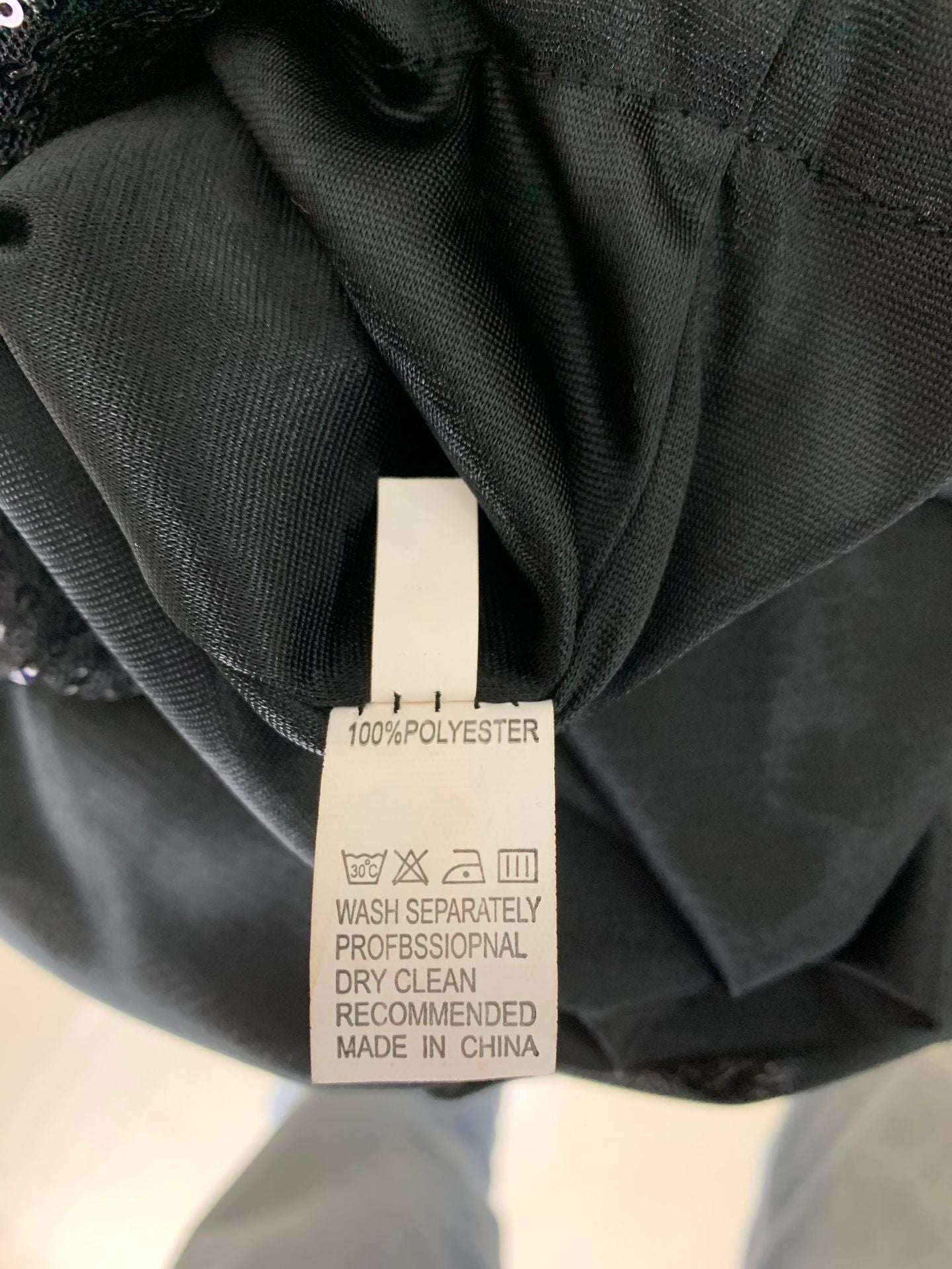 Belle robe élégante noir chic de couleur unie. Lire la description pour choisir votre taille