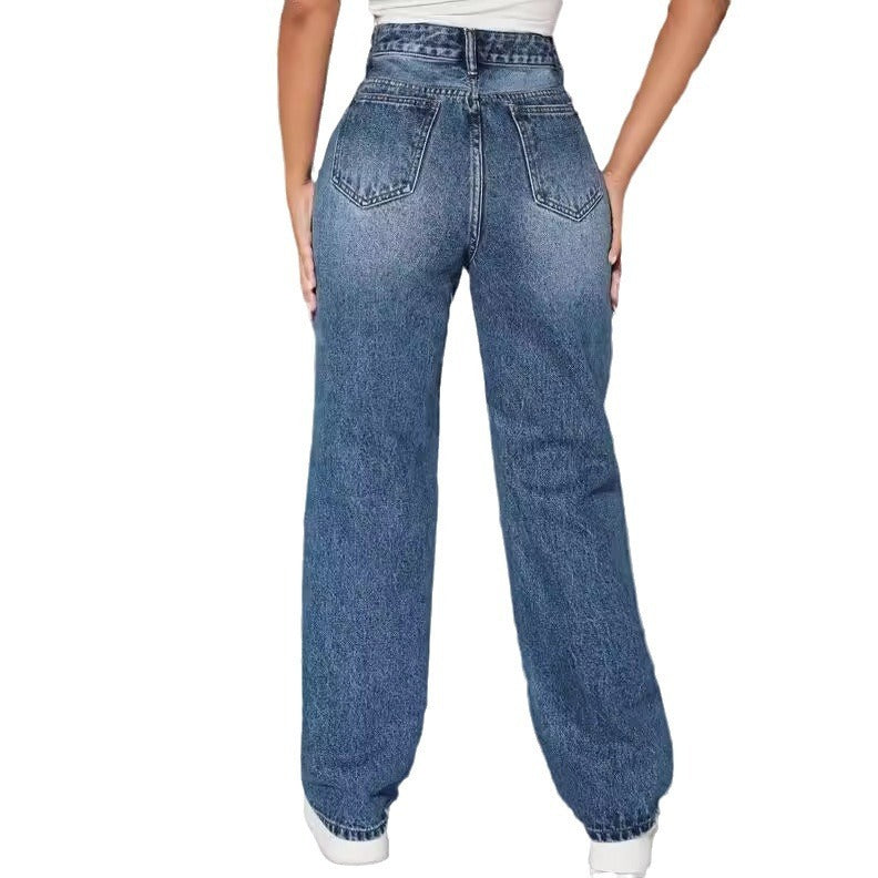 Très beau jean a patte droite qui donne de belle courbe . Taille haute très stylée