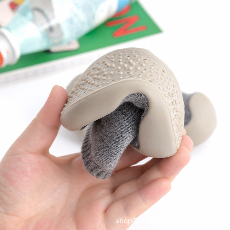 pantoufle antidérapante pour bébé confortable pour les pieds et sécuritaire