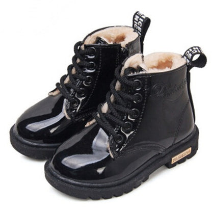 Chaussures d'hiver pour enfants en cuir PU imperméables Martin Boots Bottes de neige pour enfants. Confortable pour les petit pieds.