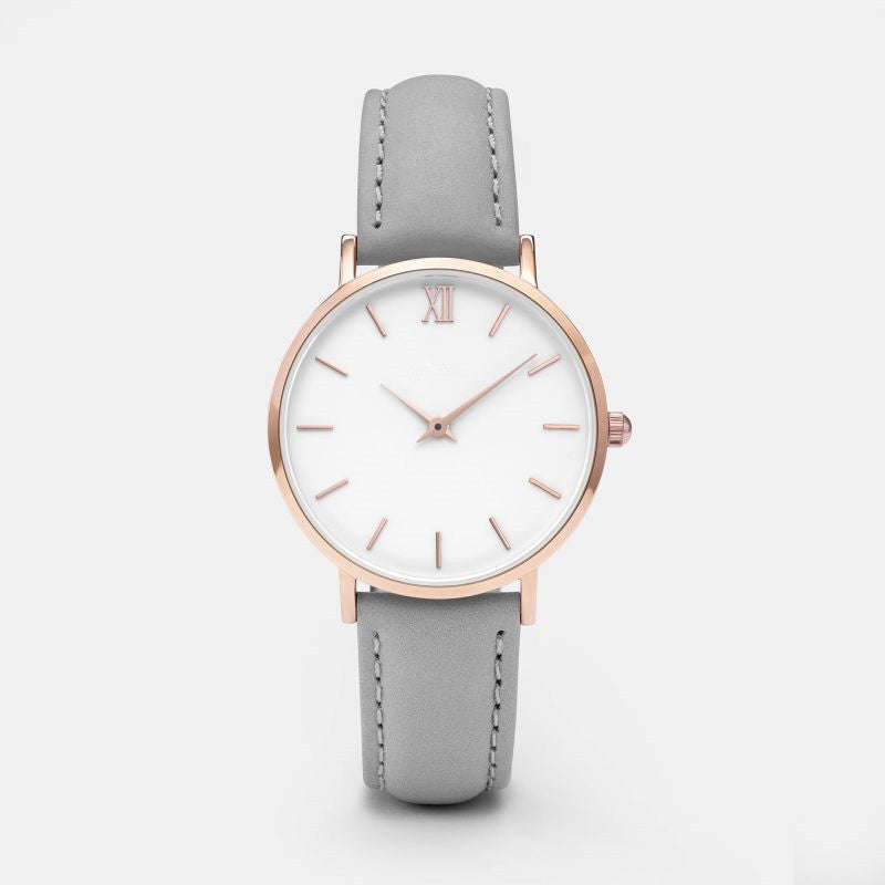 Belle petite montre avec style et tendance.