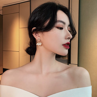 Boucle d'oreille très stylée,  mode fashion pour femme