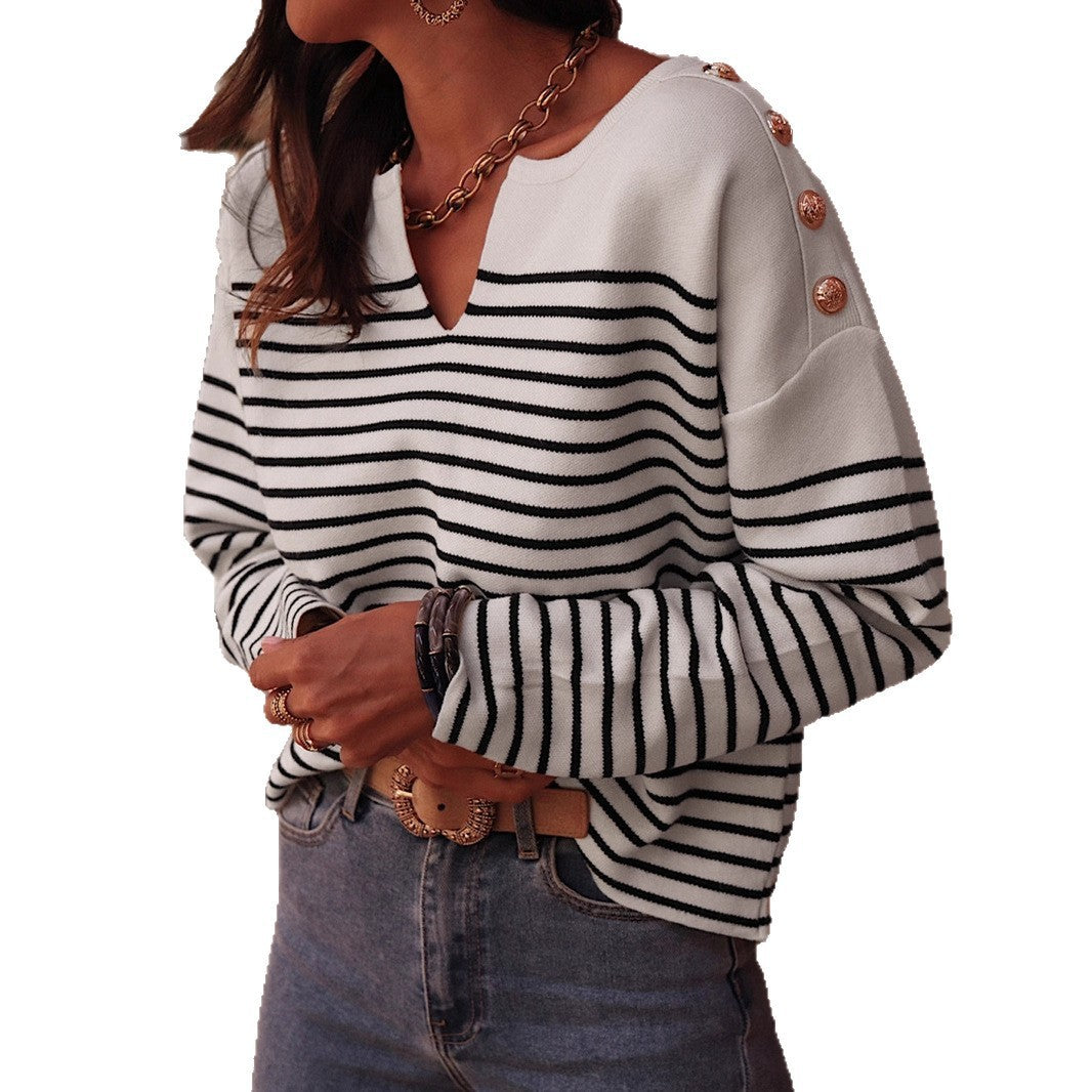 Un pull léger parfait pour vos sortie en plien airs.  Mode pour femme tissu confortable.
