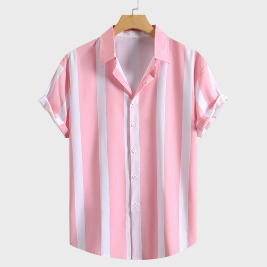 Chemise décontractée à manches courtes et revers pour la plage d'été