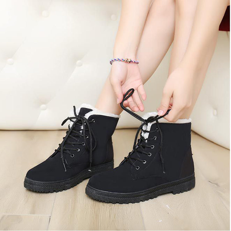 Bottes de neige d'hiver avec bottines en peluche chaudes pour femmes cute et cozy