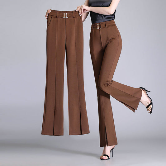 Un pantalon classique a patte éléphant très stylée tendance pour femme