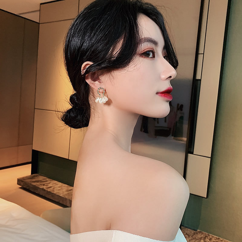 Boucle d'oreille très stylée,  mode fashion pour femme