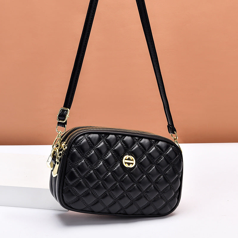 Petit sac chic en diamant style Chanel pour femme. Disponible plusieurs couleurs.