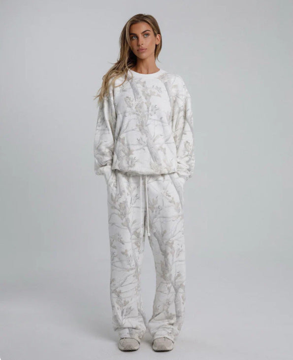 Notre ensemble 2 pièces style camouflage très cozy. Lousse et confortable ,une tenue a porté tout les jours ✨️