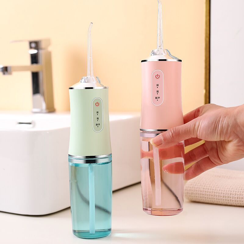 Hydropulseur dentaire portable rechargeable USB, jet d'eau 240 ml, nettoyeur de dents. Présentation
Caractéristiques de l'hydropulseur