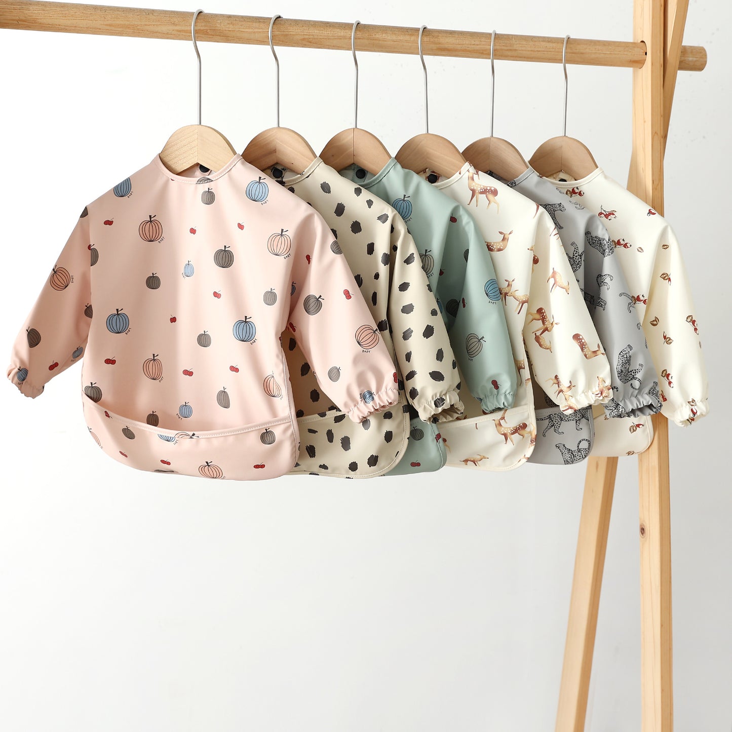 Bavoir pour enfant à habillage inversé