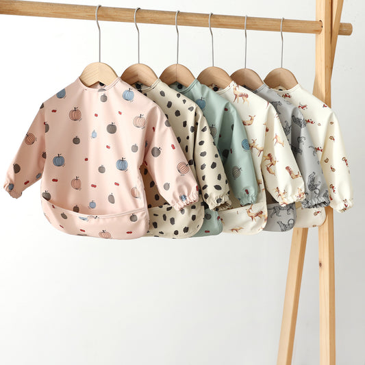 Bavoir pour enfant à habillage inversé