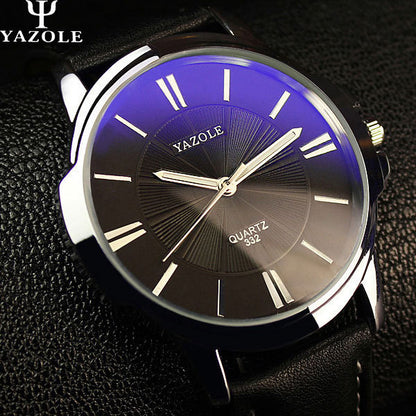 Montre pour homme style luxe . Tendance mode .