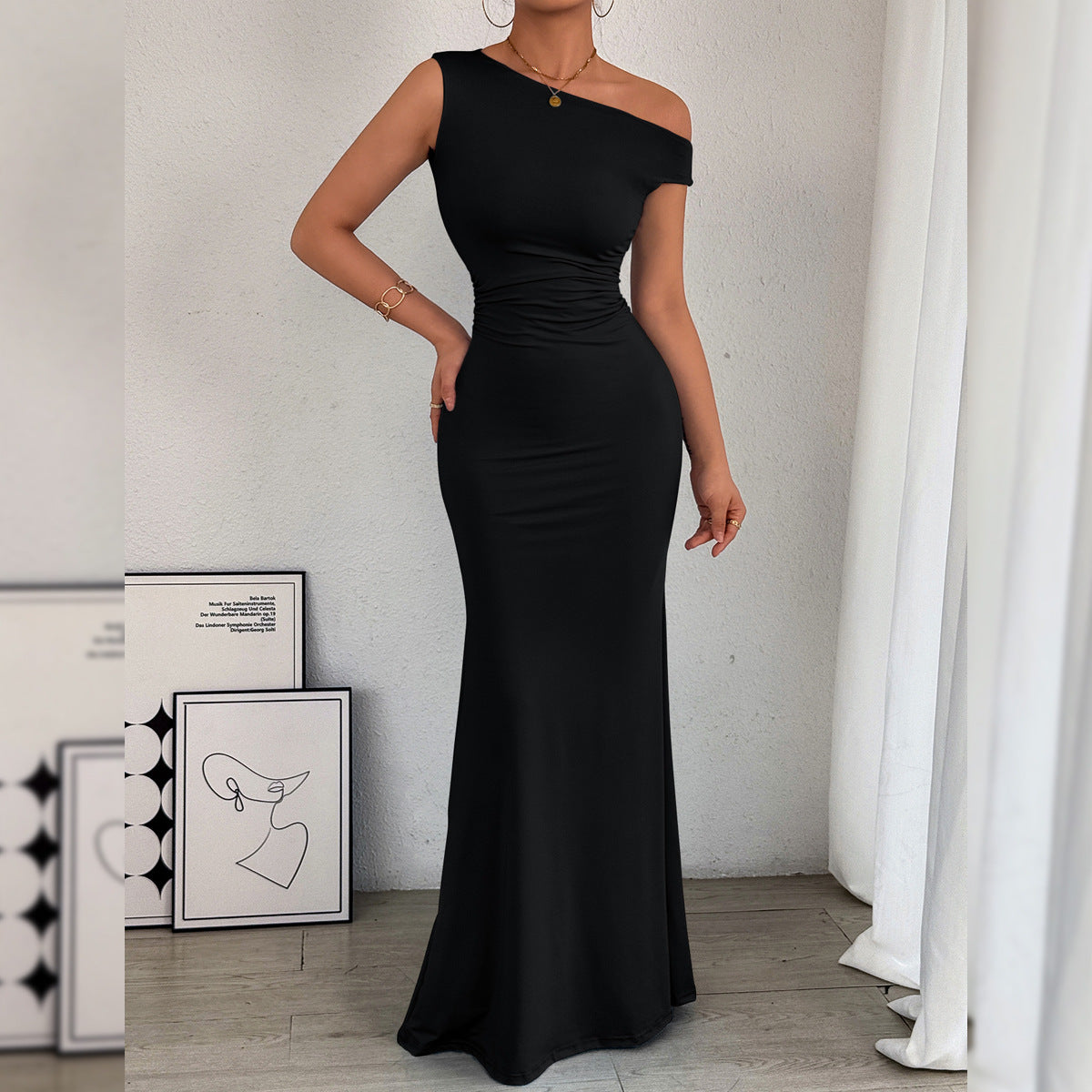 Hot Off-the-shoulder Waist Pleated Sleeveless Sexy Dress