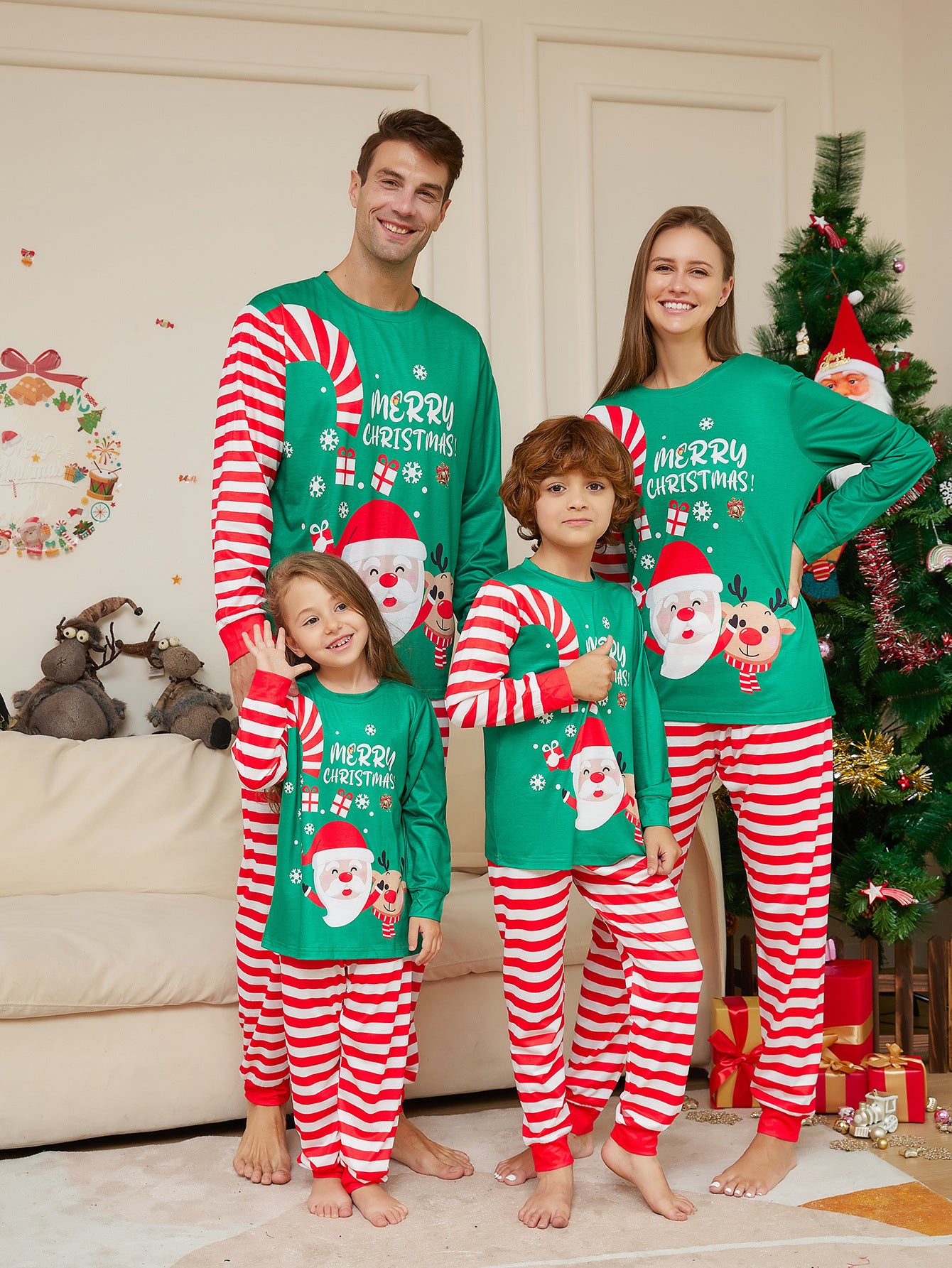Célébrer Noël avec votre pyjama pour toute la famille