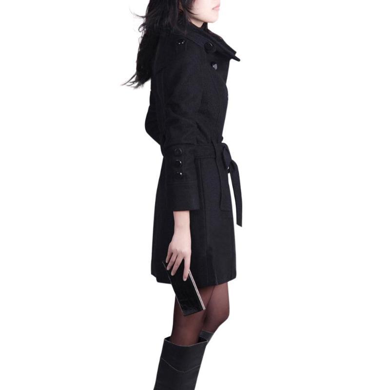 Beau manteau automne couleur unie avec ceinture et boutonnage très chic