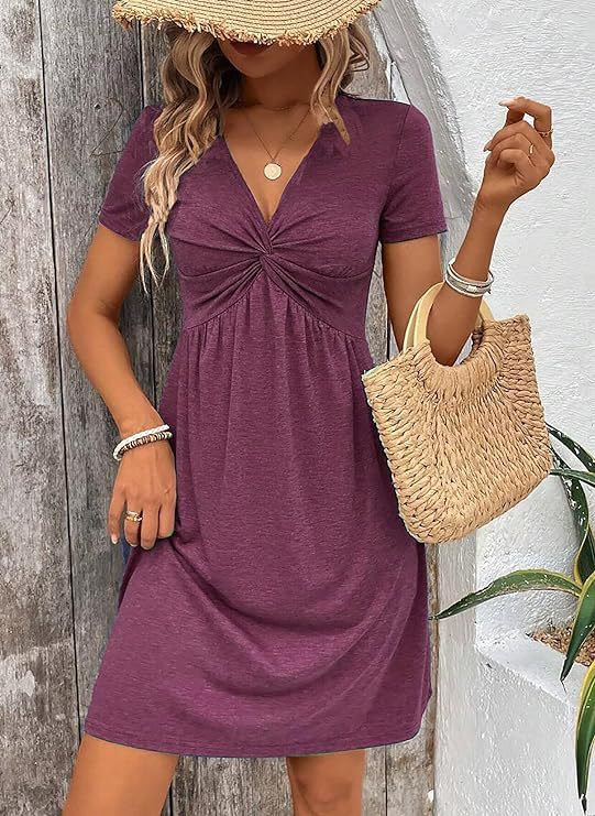 Robe moulante sans manches à col en V et taille plissée