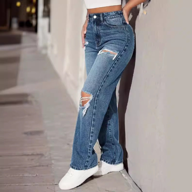 Très beau jean a patte droite qui donne de belle courbe . Taille haute très stylée