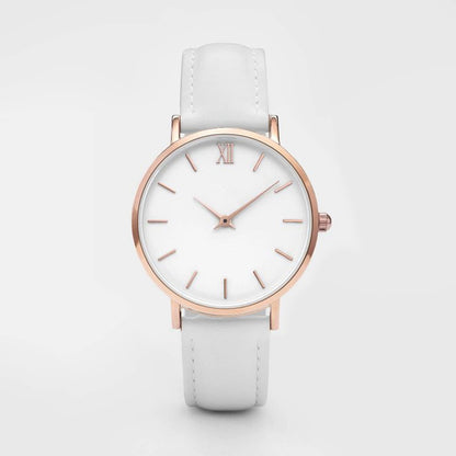 Belle petite montre avec style et tendance.