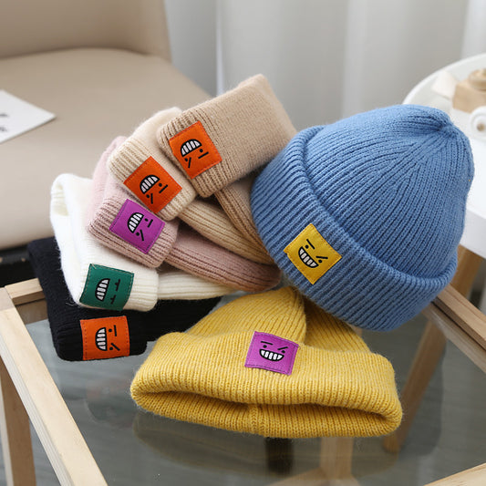 Tuque en tricot, Corée du Sud pour garder au chaud les petite oreilles de vos tout petits.