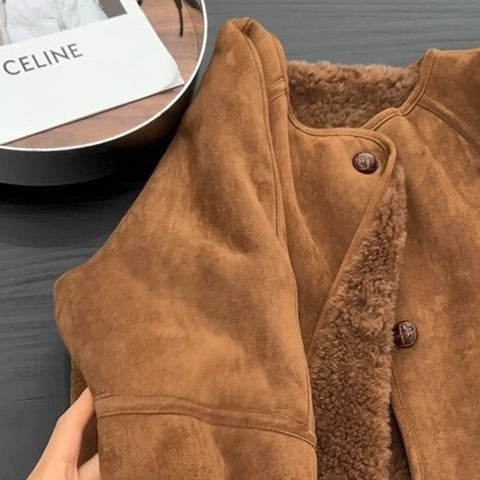 Manteau vintage en fausse fourrure à col rond avec une touche mode