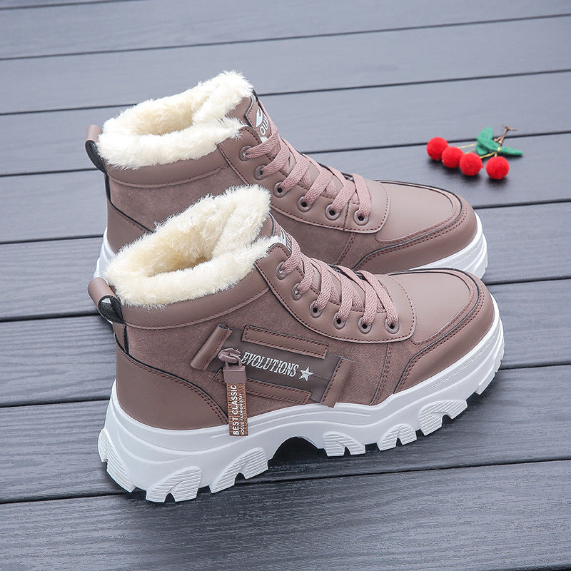Bottines à plateforme assorties pour l'hiver, vous vouliez une bottines stylée et chaude . Confortable et doublé pour femme.