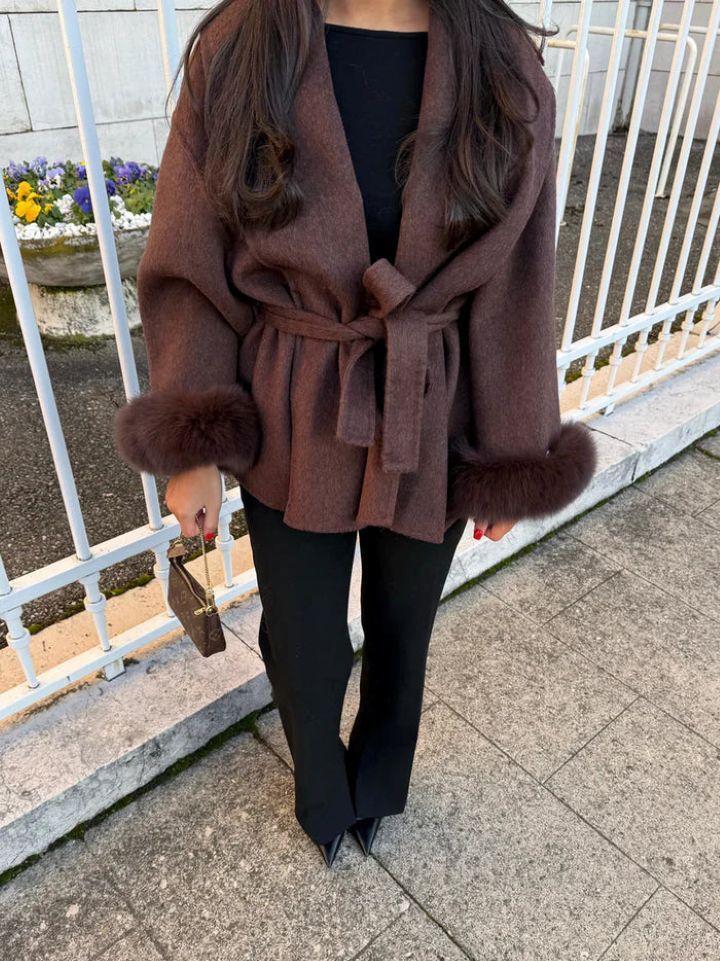 Manteau long à manches fourrées