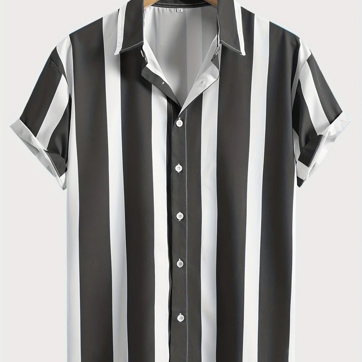 Chemise décontractée à manches courtes et revers pour la plage d'été