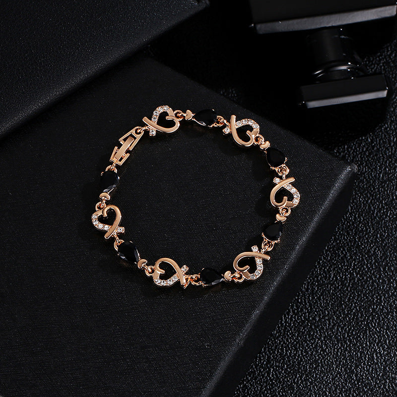 Bracelet d'amour creux avec strass, bracelet tendance en forme de cœur pour vos sortie chic