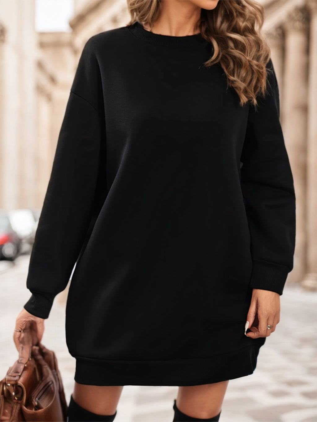 Une robe unie jusqu'aux genoux pour dames soyez stylée mesdames.