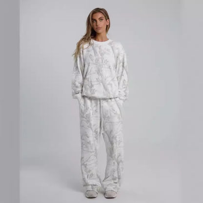 Notre ensemble 2 pièces style camouflage très cozy. Lousse et confortable ,une tenue a porté tout les jours ✨️