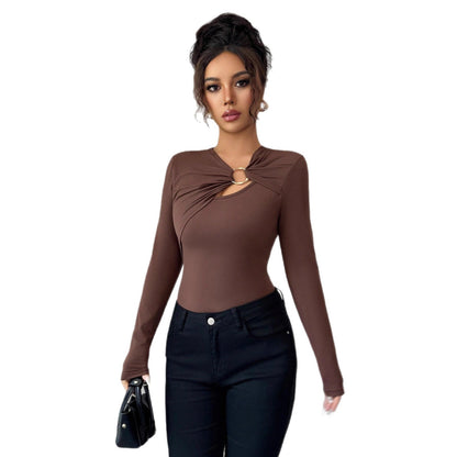 Haut slim asymétrique à bordure creuse en métal fashion tendance pour femme