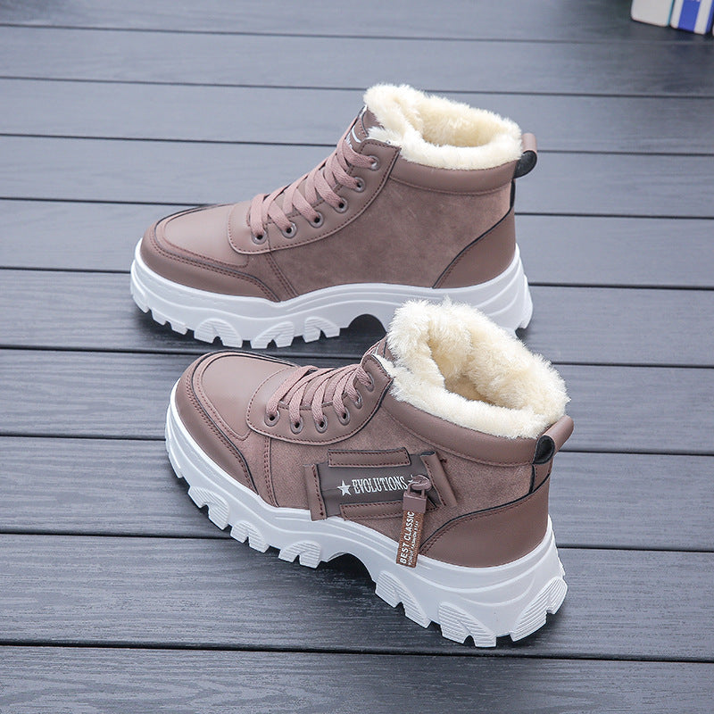 Bottines à plateforme assorties pour l'hiver, vous vouliez une bottines stylée et chaude . Confortable et doublé pour femme.